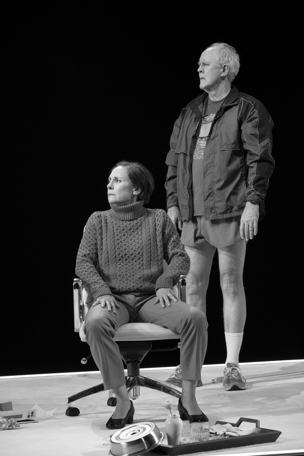 Photo Flash: First Look at Laurie Metcalf, John Lithgow & More in HILLARY AND CLINTON on Broadway! Image
