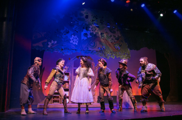 Photo Flash: SNOW WHITE Opens At The Downtown Cabaret Theatre Image