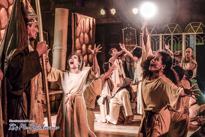 Photo Flash: Teatro Mensaheros Stages DAAN NG KRUS in Rizal Park Today, Apr. 20 Image