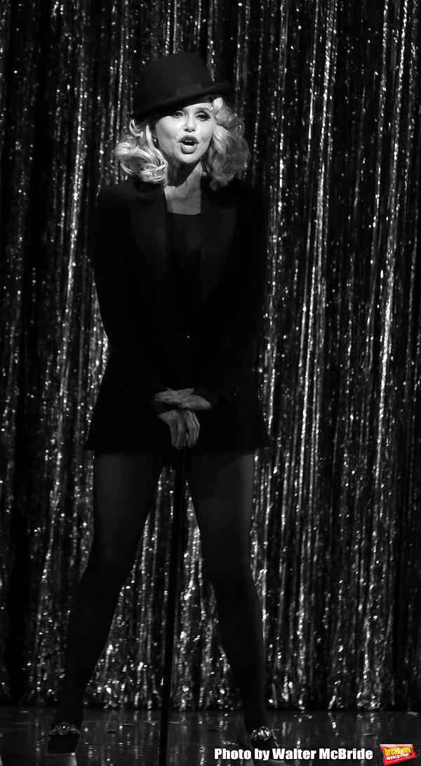 Photo Coverage: Christie Brinkley Returns to CHICAGO on Broadway Image