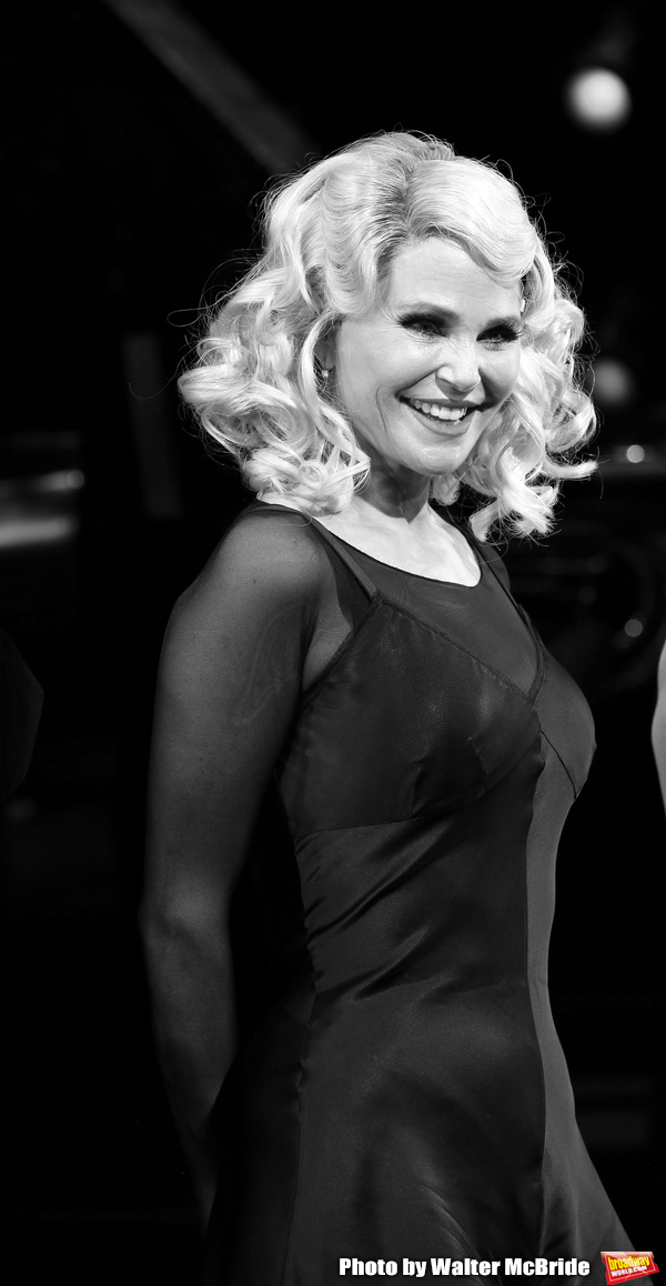 Photo Coverage: Christie Brinkley Returns to CHICAGO on Broadway Image