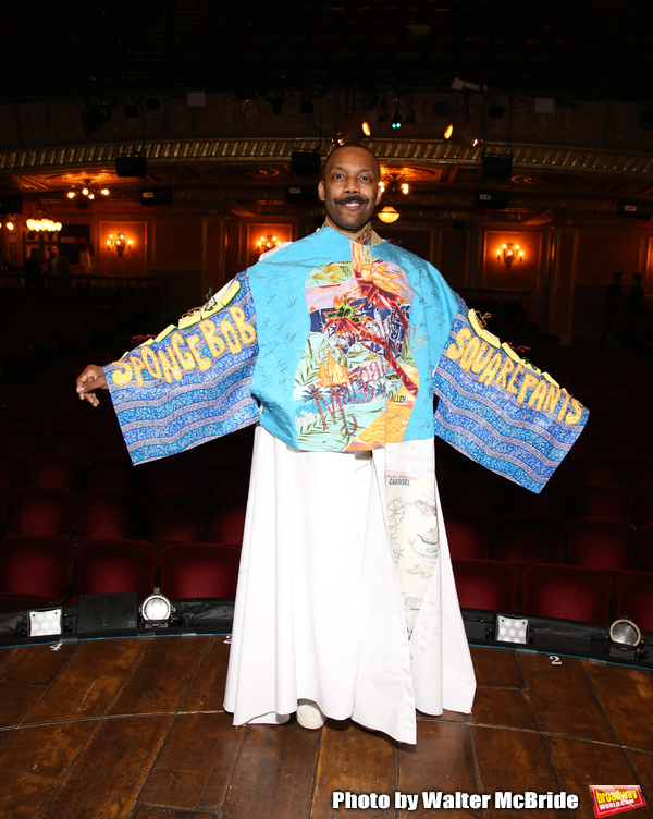 Photo Coverage: T. Oliver Reid Receives the Legacy Robe For HADESTOWN Image