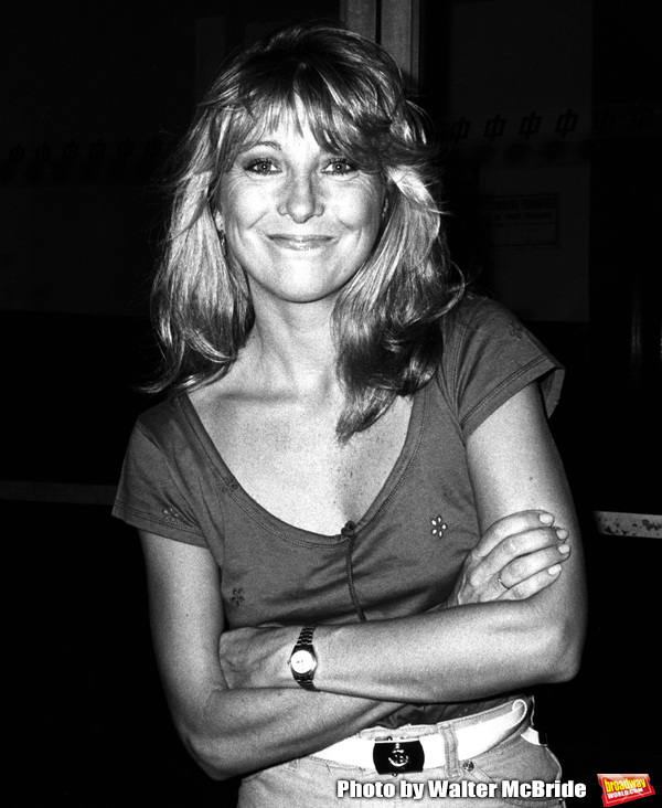 Photo Flashback: On the Set of the TOOTSIE in 1982 Image