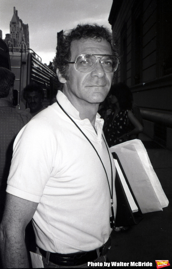 Photo Flashback: On the Set of the TOOTSIE in 1982 Image