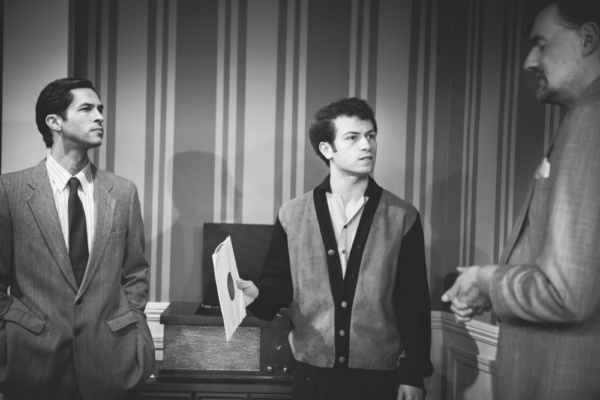 Photo Flash: First Look at LAURA at Tacoma Little Theatre Image