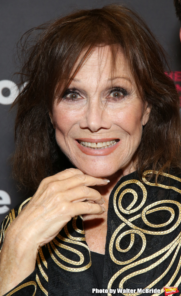 Photo Coverage: The Stars Hit The Red Carpet For Opening Night Of TOOTSIE! Image