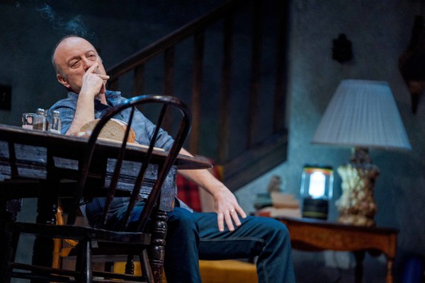 Photo Flash: First Look at Steppenwolf's THE CHILDREN Image