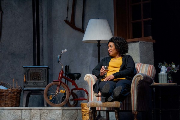 Photo Flash: First Look at Steppenwolf's THE CHILDREN Image