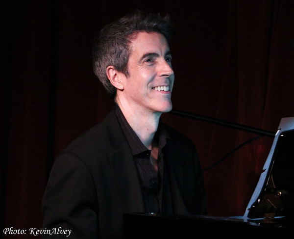 Photo Flash: Broadway at Birdland Features Howard McGillin Image