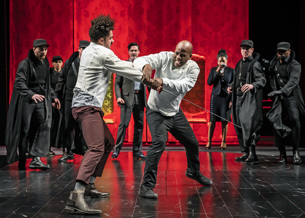 Photo Flash: Chicago Shakespeare Presents HAMLET Image