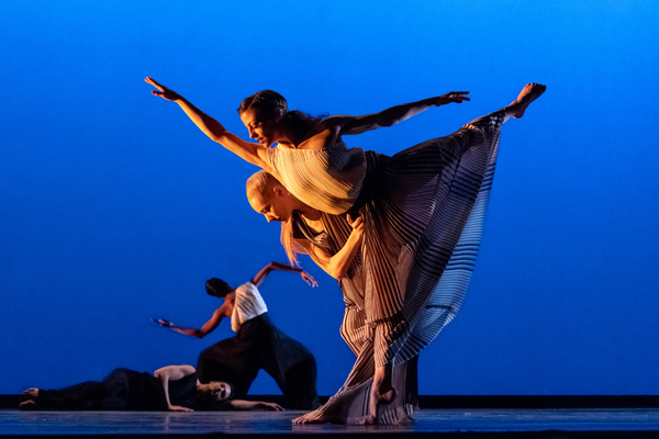 Review: MARTHA GRAHAM DANCE COMPANY Demonstrates Timeless Innovation Across Eras at The JOYCE in April Image