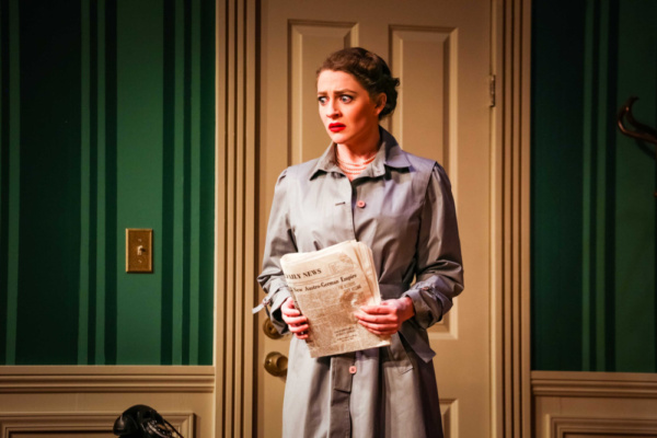 Photo Flash: First Look at LAURA At Tacoma Little Theatre Image