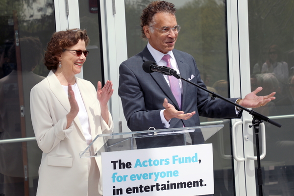 Photo Flash: Annette Bening and Brian Stokes Mitchell Cut Ribbon on New Actors Fund Pavilion Image