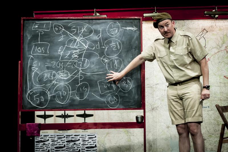Review: INSTRUCTIONS FOR AMERICAN SERVICEMEN IN BRITAIN is a Theatrical Treat Image