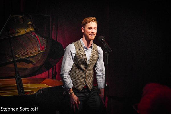 Photo Coverage: Nicolas King Raises The Tide At The Beach Cafe Image