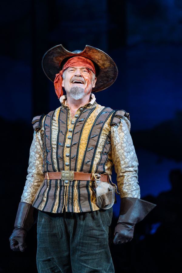 Photo Flash: First Look At Kelsey Grammer In MAN OF LA MANCHA Image
