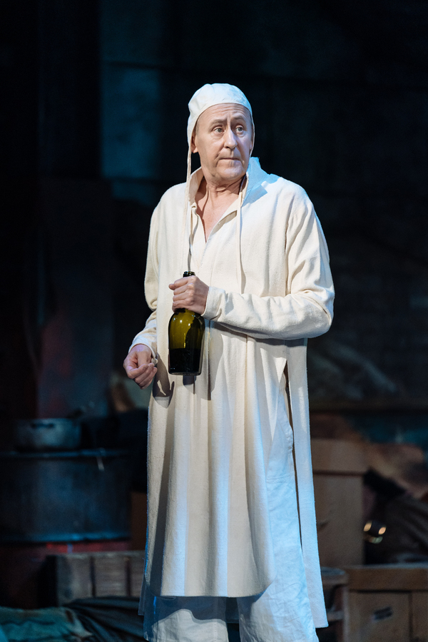 Photo Flash: First Look At Kelsey Grammer In MAN OF LA MANCHA Image