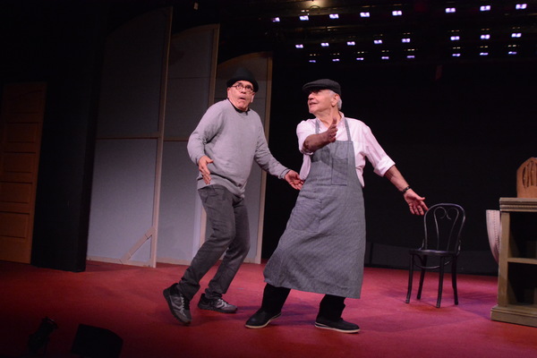 Photo Coverage: The Cast of ENTER LAUGHING Meets the Press Image