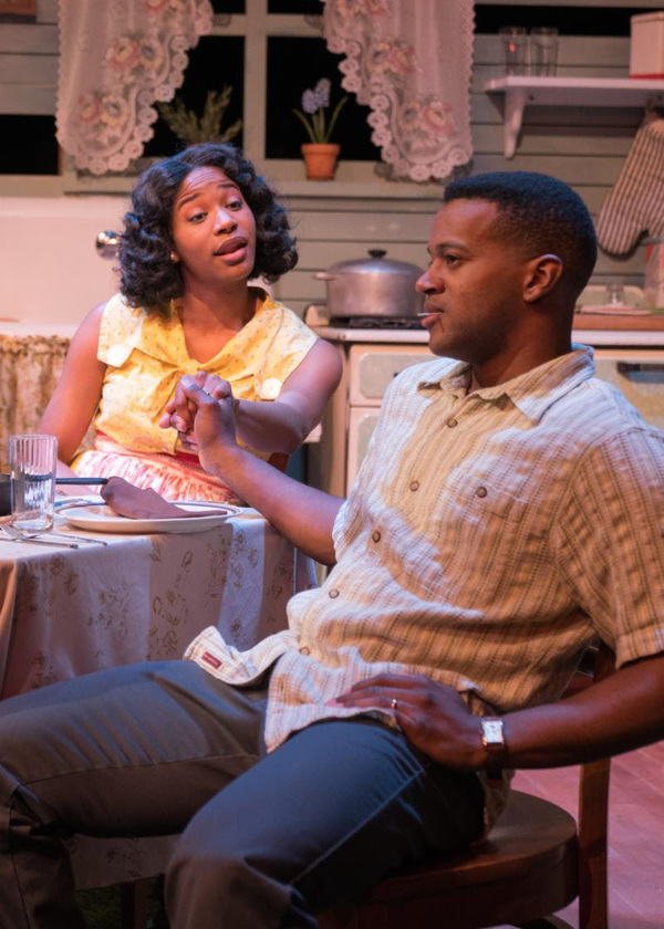 Photo Flash: TimeLine Theatre Company Presents TOO HEAVY FOR YOUR POCKET Image
