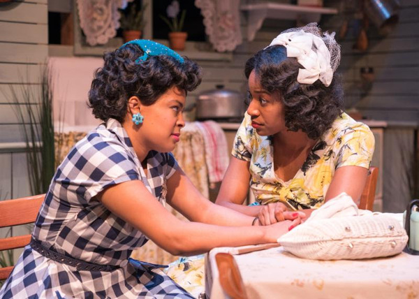 Photo Flash: TimeLine Theatre Company Presents TOO HEAVY FOR YOUR POCKET Image