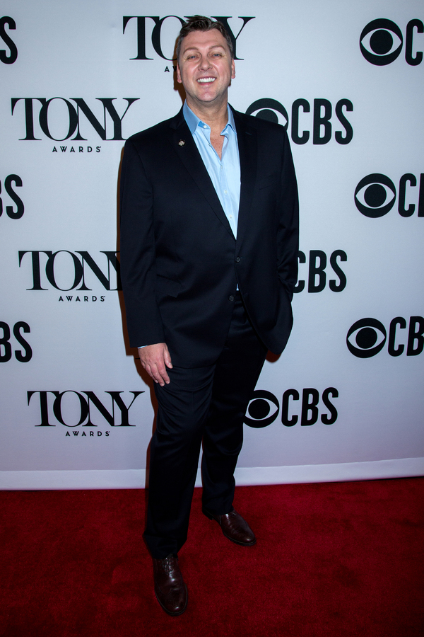 Photo Coverage: Tony Awards Nominees from THE PROM, HADESTOWN, OKLAHOMA! & More Strike a Pose! Image