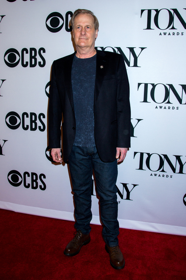 Photo Coverage: Tony Awards Nominees from THE PROM, HADESTOWN, OKLAHOMA! & More Strike a Pose! Image