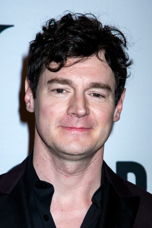 Benjamin Walker Headshot Photo