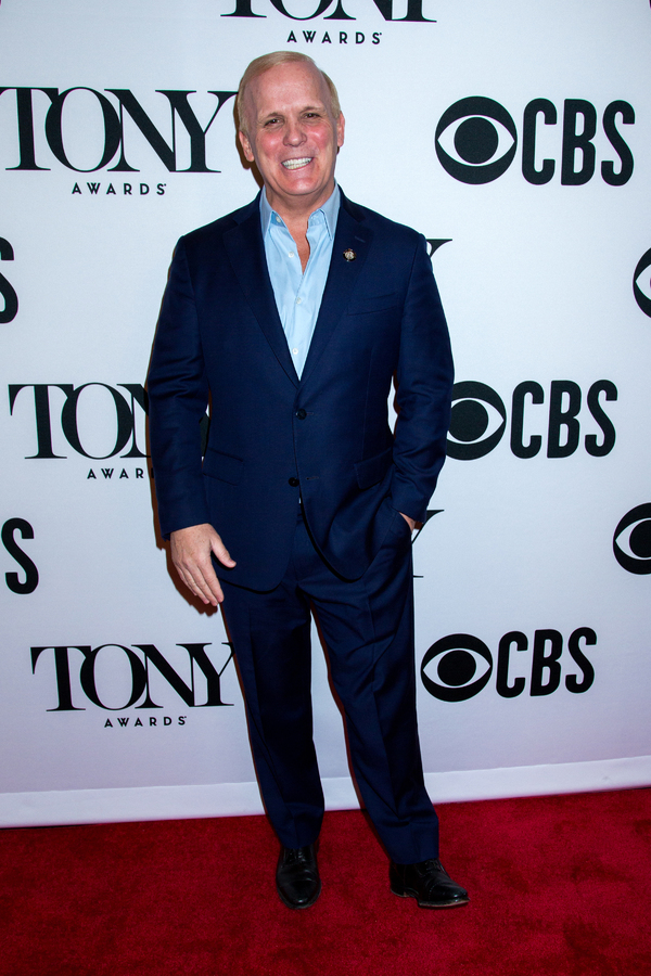 Photo Coverage: Tony Awards Nominees from THE PROM, HADESTOWN, OKLAHOMA! & More Strike a Pose! Image