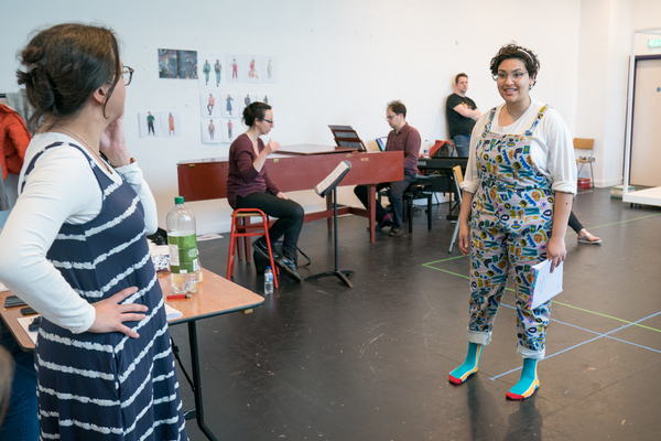 Photo Flash: Inside Rehearsal For DIDO at the Unicorn Image