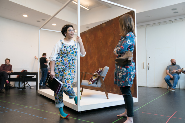 Photo Flash: Inside Rehearsal For DIDO at the Unicorn Image
