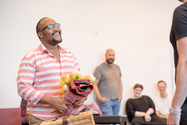 Photo Flash: Inside Rehearsal For DIDO at the Unicorn Image