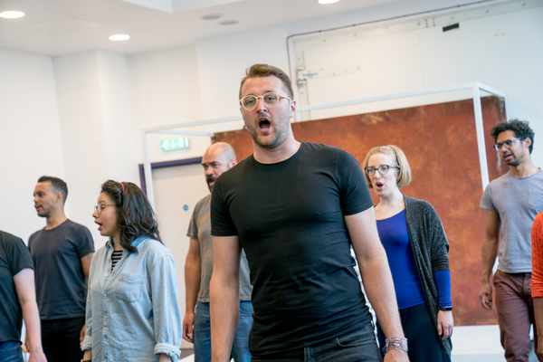 Photo Flash: Inside Rehearsal For DIDO at the Unicorn Image