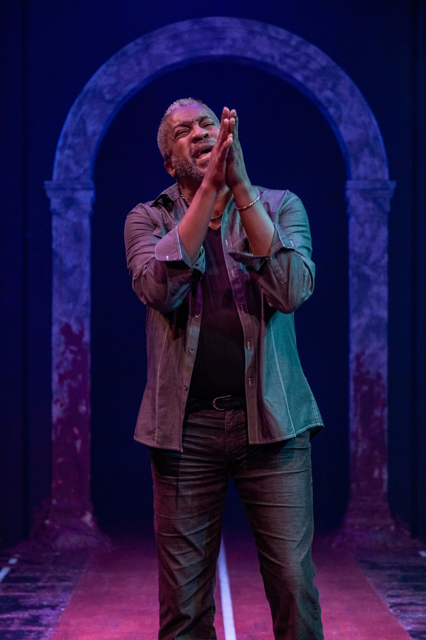 Photo Flash: THE BALLAD OF KLOOK AND VINETTE At ZACH Theatre Image