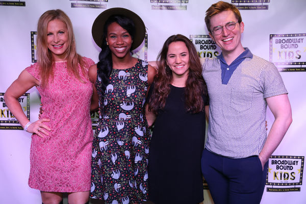 Photo Flash: Paige Davis Wins Big at BROADWAY BEE Image