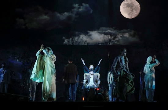 Review: Two Stars and a Scintillating Score Make This SECRET GARDEN Glow Image