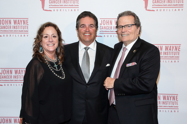 Photo Flash: John Wayne Cancer Institute Auxiliary Hosted LA ODISEA, The 34th Annual Odyssey Ball  Image