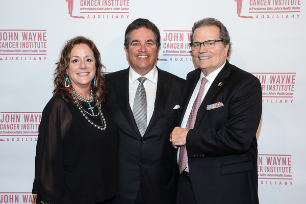 Photo Flash: John Wayne Cancer Institute Auxiliary Hosted LA ODISEA, The 34th Annual Odyssey Ball Image