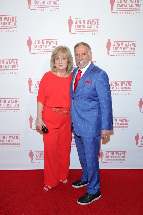 Photo Flash: John Wayne Cancer Institute Auxiliary Hosted LA ODISEA, The 34th Annual Odyssey Ball Image