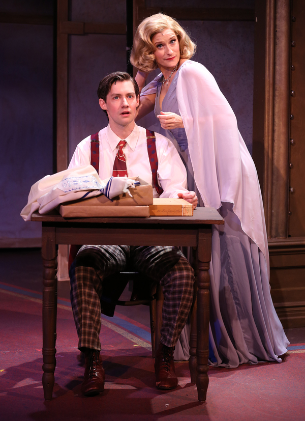 Photo Flash: First Look at ENTER LAUGHING Image