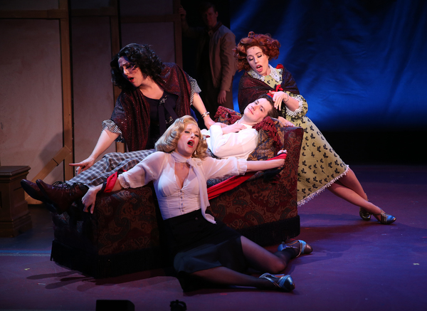 Photo Flash: First Look at ENTER LAUGHING Image
