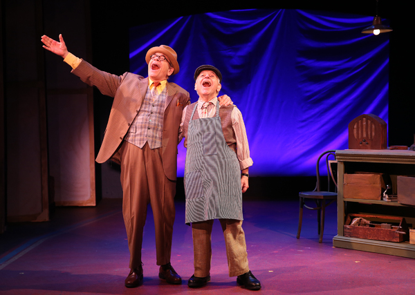 Photo Flash: First Look at ENTER LAUGHING Image