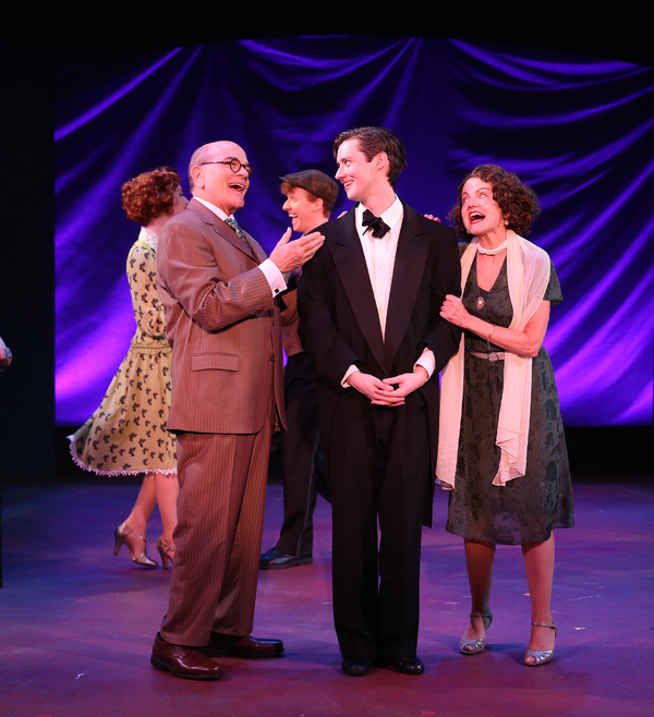 Photo Flash: First Look at ENTER LAUGHING Image