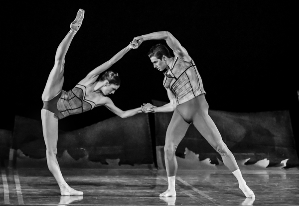 Review: WHEELDON, ELO AND ROBBINS DANCE TRIO at Academy Of Music Image