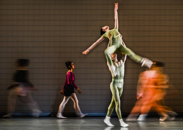 Review: WHEELDON, ELO AND ROBBINS DANCE TRIO at Academy Of Music Image