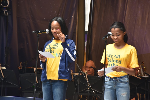 Photo Coverage: Stars From HADESTOWN, TOOTSIE, BEETLEJUICE, and More Perform at STARS IN THE ALLEY Image