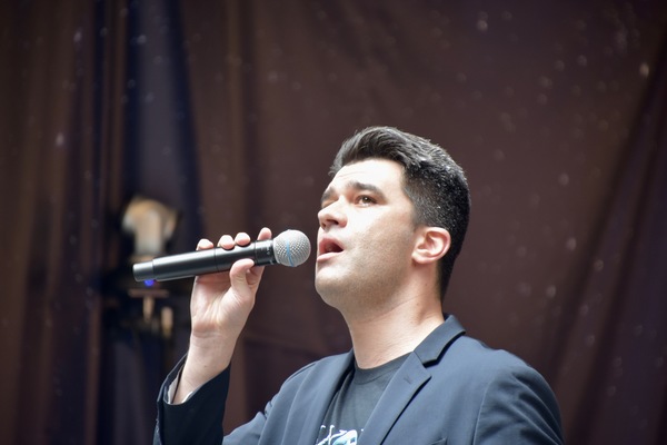 Photo Coverage: Stars From HADESTOWN, TOOTSIE, BEETLEJUICE, and More Perform at STARS IN THE ALLEY Image