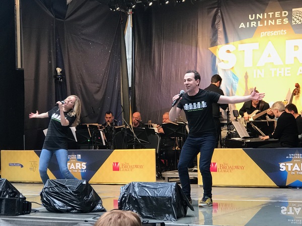 Photo Coverage: Stars From HADESTOWN, TOOTSIE, BEETLEJUICE, and More Perform at STARS IN THE ALLEY Image