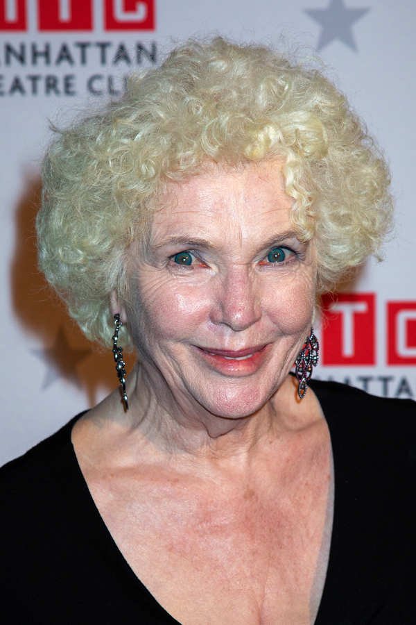 Fionnula Flanagan Photo