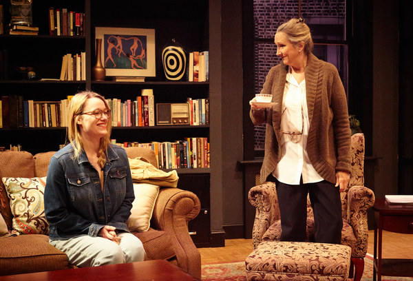 Photo Flash: 4th Wall Presents Houston Premiere of COLLECTED STORIES Image