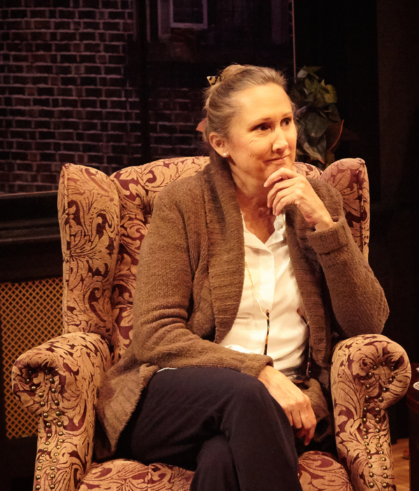 Photo Flash: 4th Wall Presents Houston Premiere of COLLECTED STORIES Image